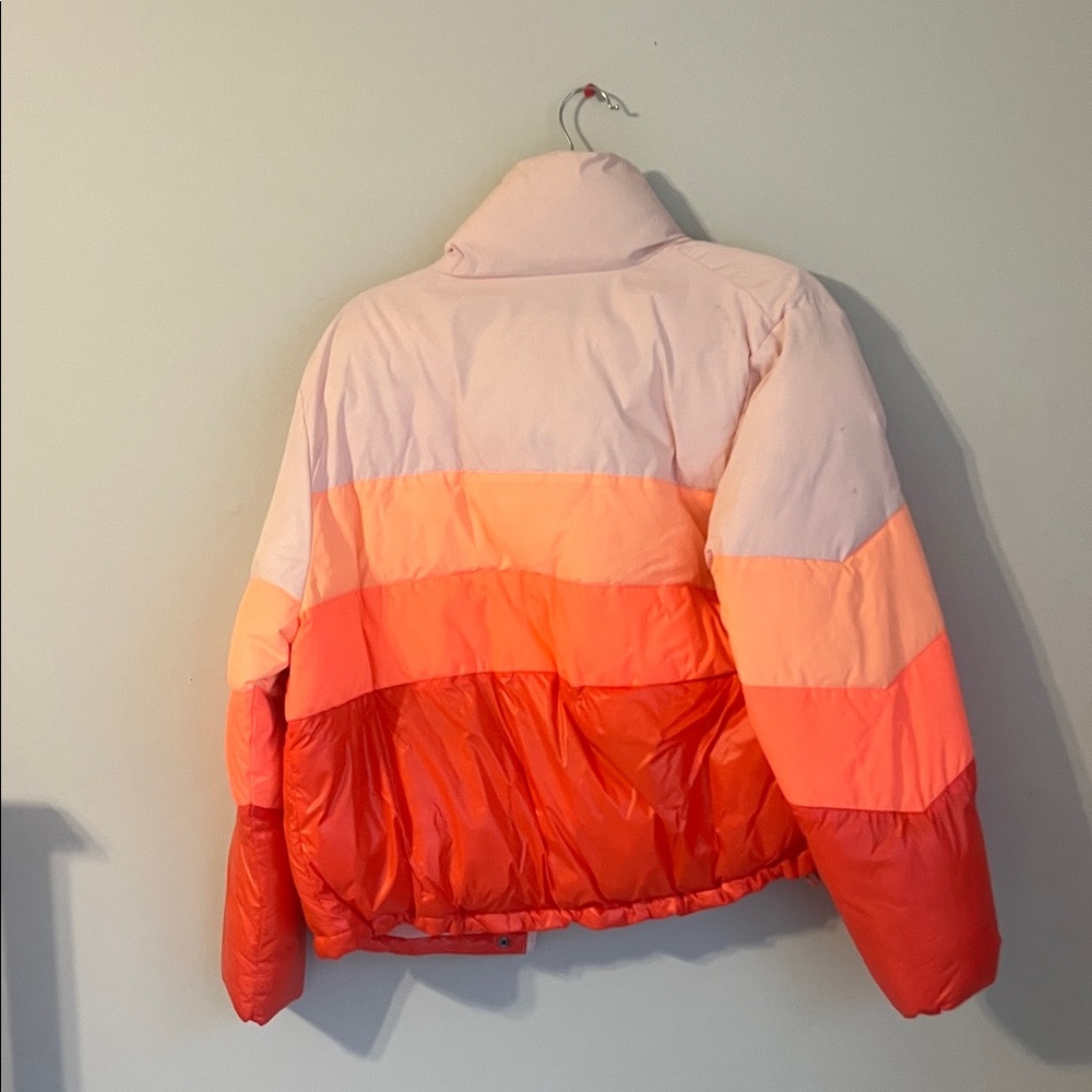 Colorblock Puffer Jacket - Picture 2 of 3